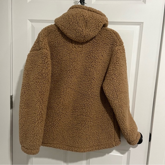 Hollister Oversized Tan Sherpa Fleece Cozy Hooded Jacket - Size Small - Picture 2 of 12